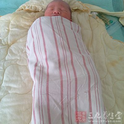 出生人口性别比偏高_中国出生人口性别比117 千万男性将一妻难求(3)