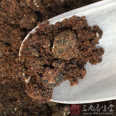 红糖含有丰富的葡萄糖和果糖以及多种微量元素