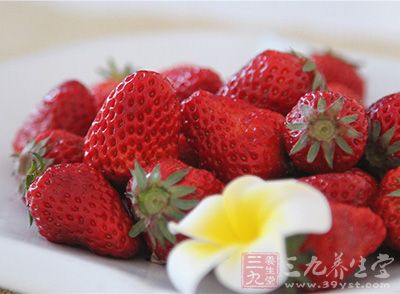 研究发现 每天吃新鲜水果可降低多种慢病风险