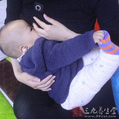 鼓励母乳喂养