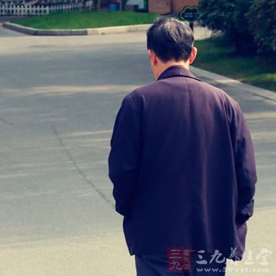 老年人便秘的患病率较青壮年明显增高 老年人便秘的患病率较青壮年明显增高