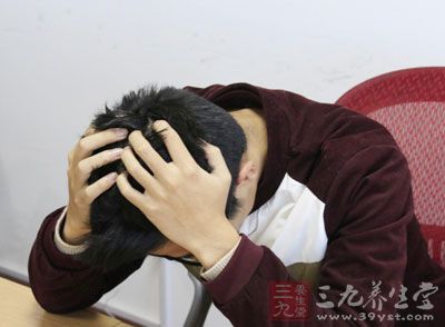 男人内分泌失调会引起痘痘、皮肤油腻、失眠