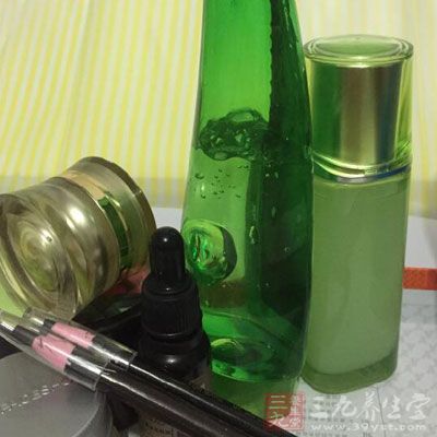 千萬不可亂用去斑產(chǎn)品，用不好會適得其反