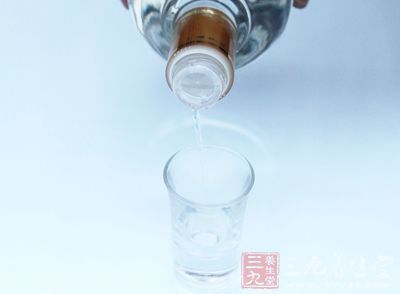 喝酒臉紅是怎么回事 這樣解酒更有效