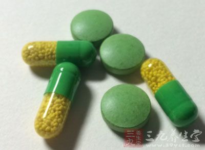 复方酚咖伪麻胶囊