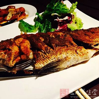 不要单纯地从鱼的个头大小来判断是否安全