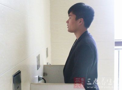 尿頻尿急 男女夜里總想這事要小心了