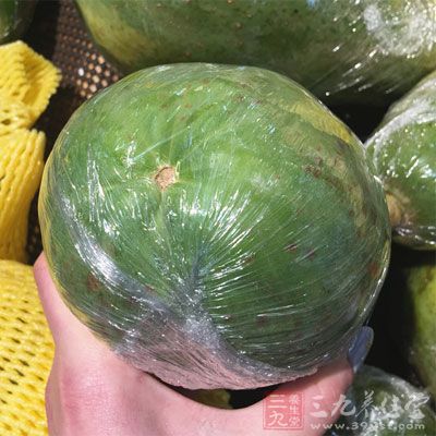 木瓜几乎没有什么热量,而且还能帮助产后想要母乳的女性增加乳汁 木瓜几乎没有什么热量,而且还能帮助产后想要母乳的女性增加乳汁