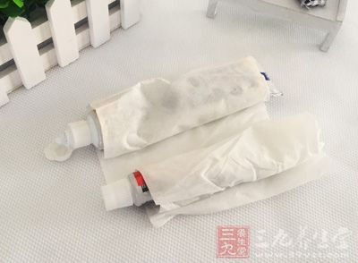 黑头怎么去除 牙膏去除顽固黑头效果好