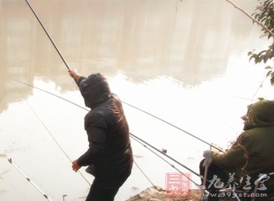 钓鱼技巧 野钓鲫鱼的六个小方法