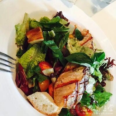 由于长期吃素的人会带来雌激素下降的问题 由于长期吃素的人会带来雌激素下降的问题