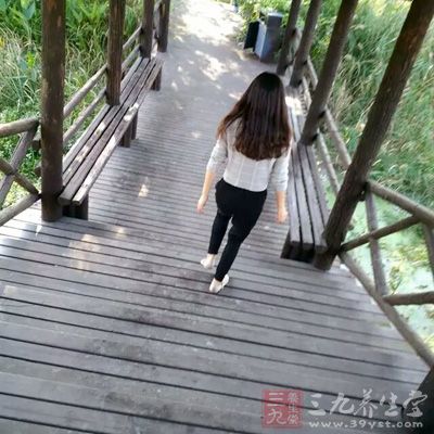 八字断人口_八字刘海