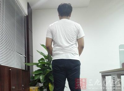 男人减肥方法 男人练习瑜伽可以减肥