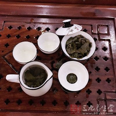 茶多酚及其氧化物可以吸收一些放射性物质