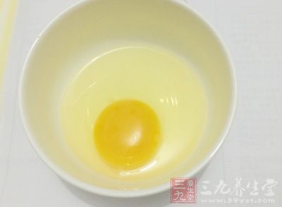 这些食材有，蛋黄2个