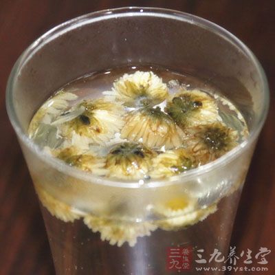 菊花茶是以菊花为原料制成的一种花草茶