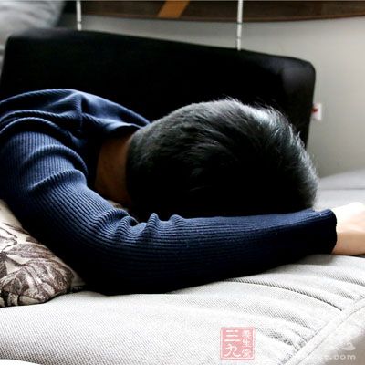 睡眠時(shí)間太長(zhǎng)或者是太短，都會(huì)增加過(guò)早死亡的風(fēng)險(xiǎn)