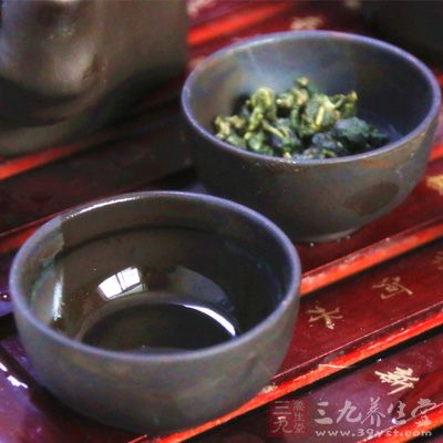 再好的紫砂壺都是需要養(yǎng)上幾年才能抬升價(jià)格