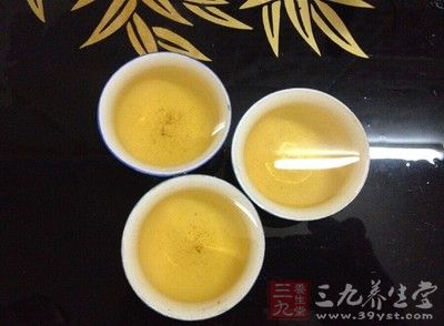 第二次加开水泡后是浅棕色,有些清香可口 第二次加开水泡后是浅棕色,有些清香可口