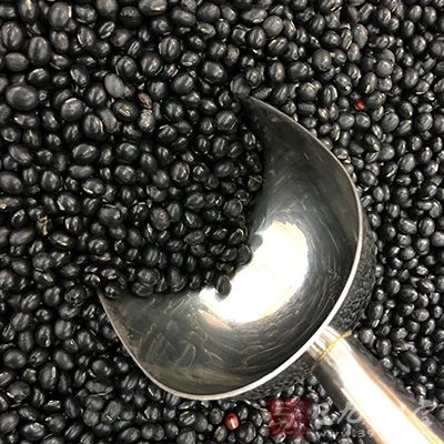 黑豆能够很好的解毒补肾