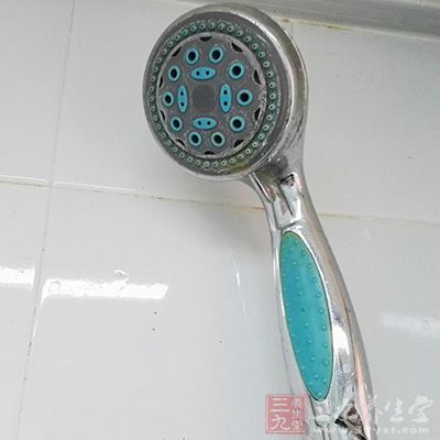 除去上述5点不宜,洗澡前后还要注意以下7点 除去上述5点不宜,洗澡前后还要注意以下7点