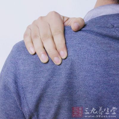 调整枕头的高度与硬度能有效缓解肩颈酸痛 调整枕头的高度与硬度能有效缓解肩颈酸痛