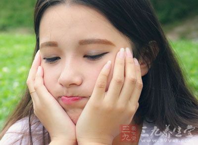 黑头粉刺的诱因 黑头粉刺的诱因