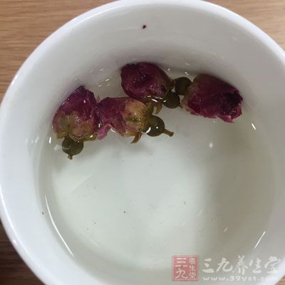 喝些紅棗玫瑰飲