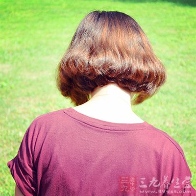 有导致头皮撕脱的风险,好将长发盘起,防止头发被搅入其中 有导致头皮撕脱的风险,好将长发盘起,防止头发被搅入其中