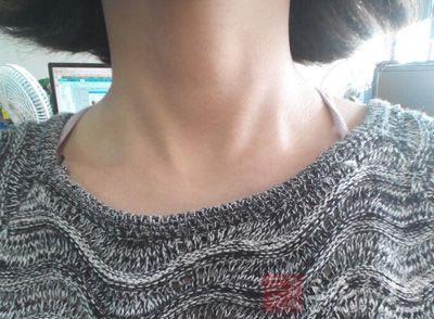 平时如何清洁面部，颈部就要如何清洁