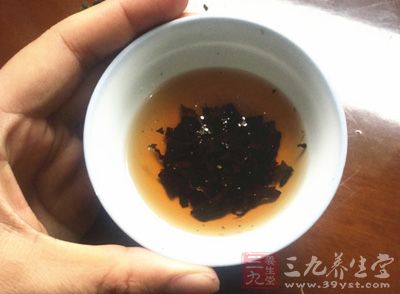 这种红茶味道厚实香浓，内含物丰富