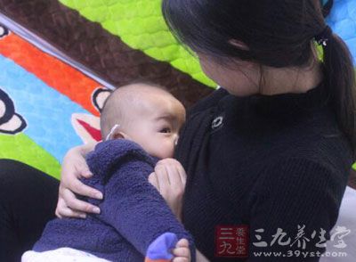 如果哺喂母乳的话，瘦身效果会更快