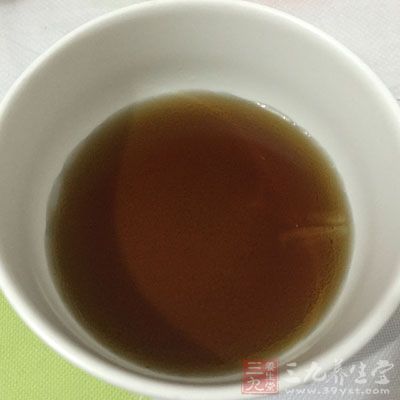 治則:健脾益氣攝血。主方：生脈飲合參附湯加減