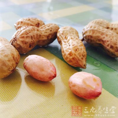 豆类及豆制品和花生能降低血液中的铅含量