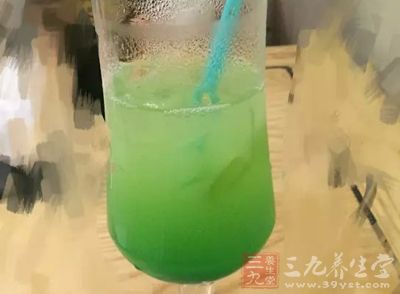 喜喝稀湯、飲料,不愿食纖維素多的食物