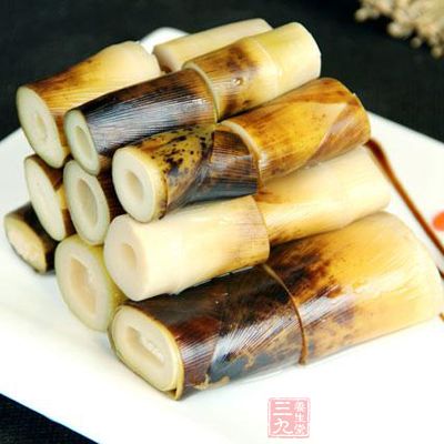 小杨发病跟他的胃病史和过量食用春笋有关 小杨发病跟他的胃病史和过量食用春笋有关