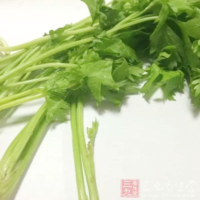 芹菜中含有丰富的各类营养素