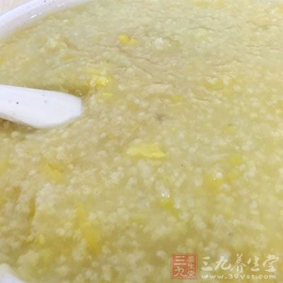 主食及豆類的選擇：大米粥、小米粥