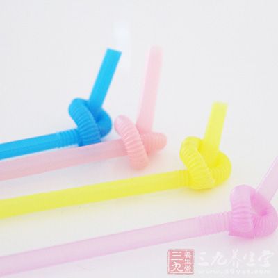 彩色吸管致癌 彩色吸管有三大危害 彩色吸管致癌 彩色吸管有三大危害