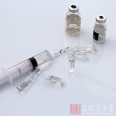 江苏21岁女孩花万元打 玻尿酸失明  涉案5人被抓