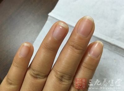 这里推荐给大家一个解酒的穴位关冲穴