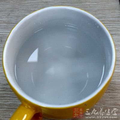 忌大量饮水