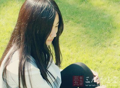 胆道系统阻塞时,胆汁的排泄受到阻碍而使胆红素返流到血液引起的黄疸,称为阻塞性黄疸 胆道系统阻塞时,胆汁的排泄受到阻碍而使胆红素返流到血液引起的黄疸,称为阻塞性黄疸