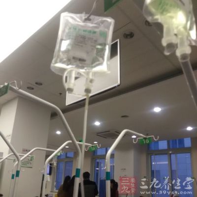 那么就需要去医院输一些生理盐水