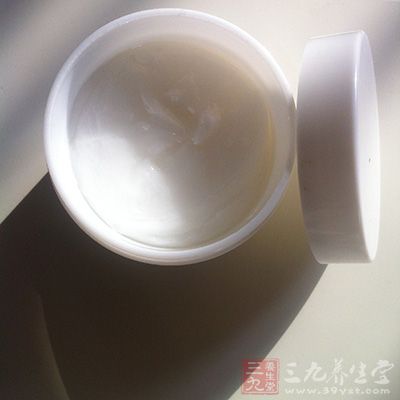 化妆品引起中毒的真正元凶是汞、铅、砷等重金属类