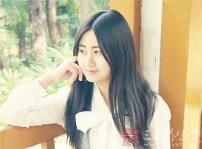 女人要懂得将强大留给丈夫 女人要懂得将强大留给丈夫