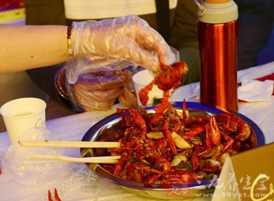 江苏小龙虾在宁波检出致癌物 官方未确认