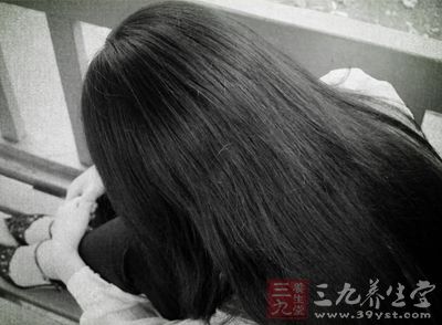 高三女生患考试忧虑症  听到  烤红薯 全身抽搐 