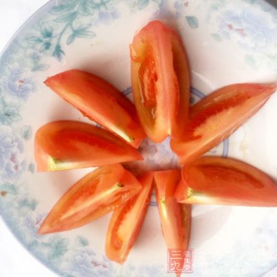 西红柿不仅营养价值丰富