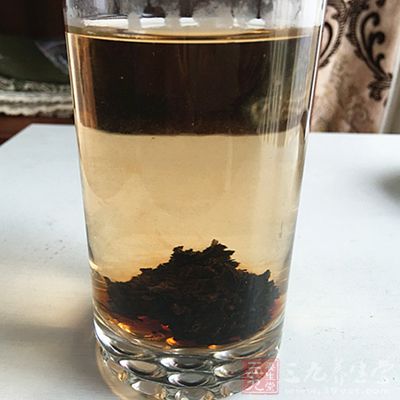 茶汤表面会产生泡茶水的泡沫到底能不能喝